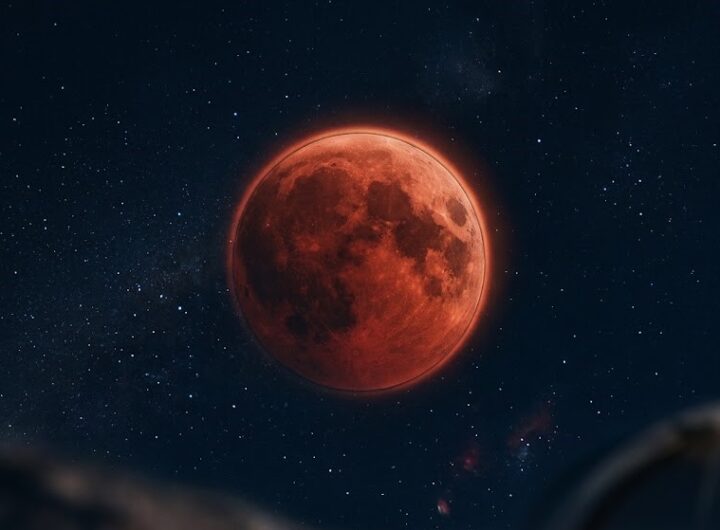 Eclipse lunar